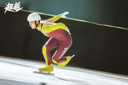 米体：罗马准备在一月签中场，对莱斯特城的苏马雷感兴趣